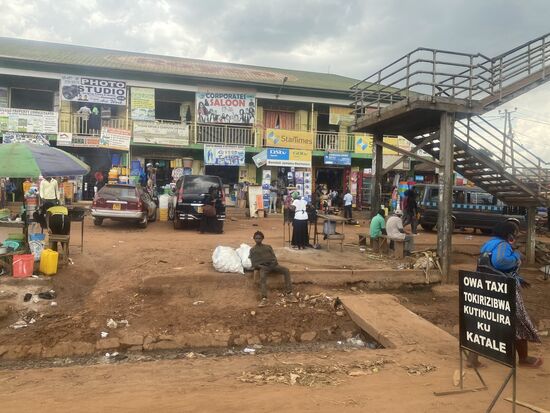 Auch hier spielt sich das Leben auf der Straße ab