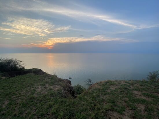 Da ist das erste Fischerboot