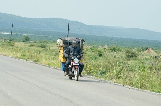 Was so alles auf Mopeds transportiert wird…