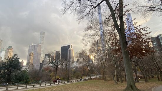 Hier sieht man viele Jogger—kennt man auch vom Fernsehen—da joggen sie auch immer durch den Central Park