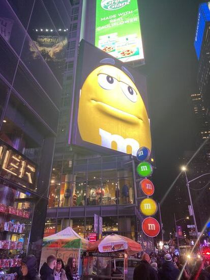 Wir besuchen noch einen riesigen M&amp;M - Shop