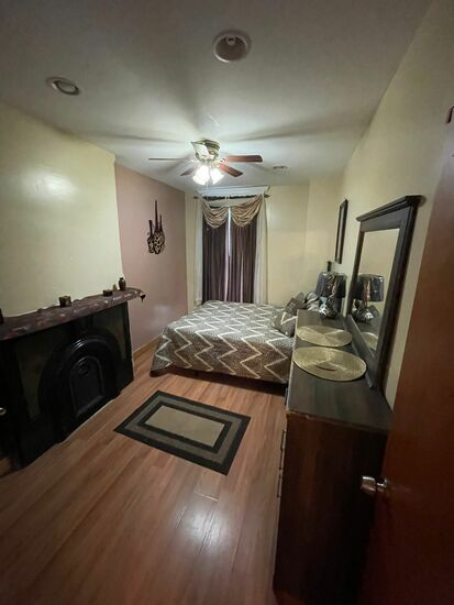 Zum Glück war das ein Irrtum und wir wandern eine Etage tiefer—