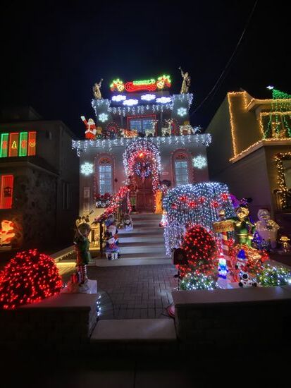 Es ist unglaublich, wie es hier überall glitzert und blinkt