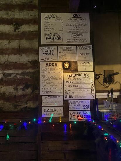 Das ist die Speisekarte - alles sehr urig.