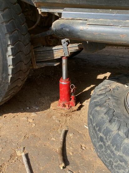 Es sieht alles sehr abenteuerlich aus, aber Not macht erfinderisch.