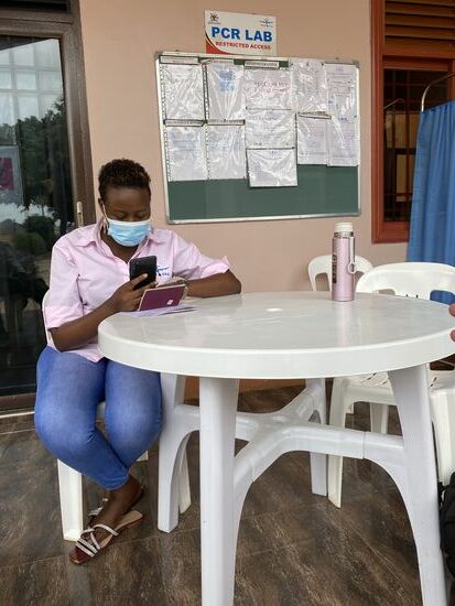 Wir nehmen die günstigste Variante- Haben doch bis morgen Mittag Zeit..
Alle Daten werden aufgenommen und sogar ein Foto wird gemacht