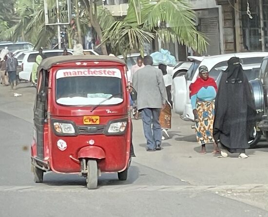 …und verhüllte Frauen….