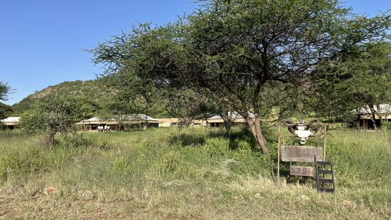 Unsere Unterkunft mitten in der Serengeti, das „Pure tented camp“ - es ist auf map.me nicht zu finden- und auch sehr schlecht zu erreichen