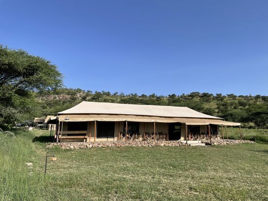 Das ist das Restaurant-Zelt