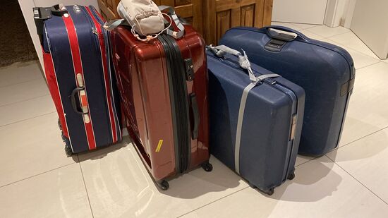 4 große Koffer sind gepackt !