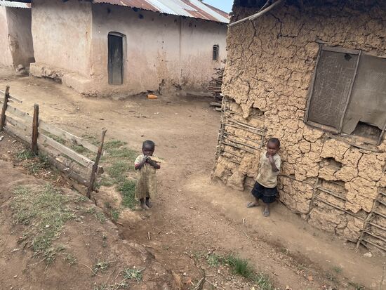 .. außer diesen Beiden, die neugierig schauen, wer sich hierher verirrt hat.