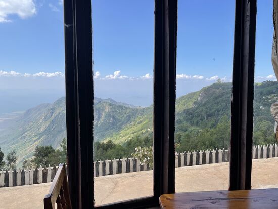 Ein schönes Gefühl angekommen zu sein. Wir haben an diesem Tag zwischen 15 und 18 km hinter uns gebracht und sind auf knapp 2000 Meter..