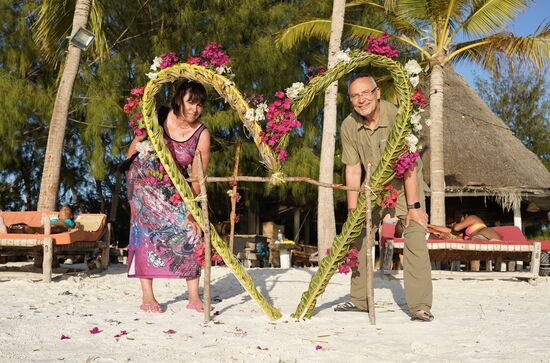 Wir sind früh dran und schauen, was so am Strand los ist.