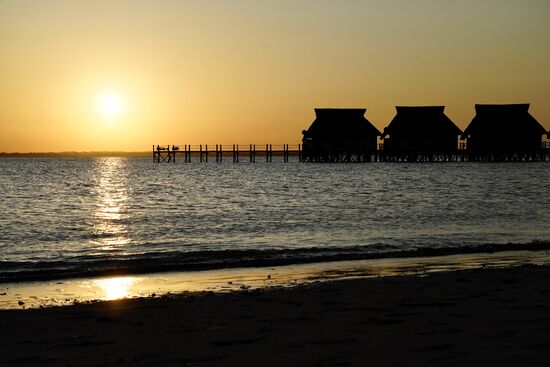 Die Sonne sinkt - sinkt - sinkt