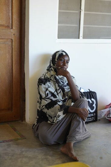 Wir warten bis das Henna trocken ist…