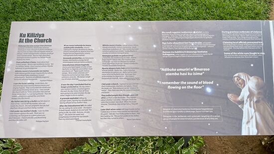 Die hier dargestellten Schautafeln beschreiben den Genocid von der Entstehung bis zur Zeit 25 Jahre danach. Bei Interesse senden wir gerne Fotos weiterer Tafeln (sie würden hier den Rahmen sprengen)