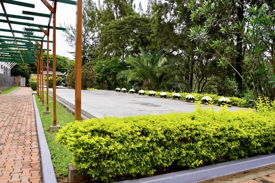 Auch hier weitere Gräber