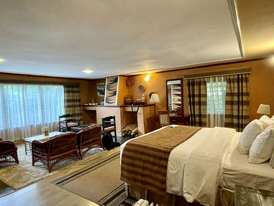 Wir merken aber, dass es hier in den Bergen kühler geworden ist und es zurzeit während der Regenzeit jede Nacht regnet.