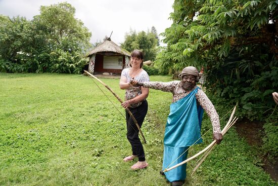 Bingo: gleich der erste Schuss ein Treffer. Er freut sich über meinen Erfolg!