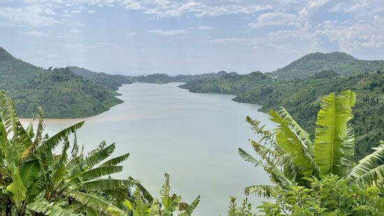 Immer wieder geht es runter auf Seelevel, danach geht es wieder die Berge hoch.