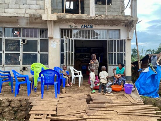 Ich empfinde diese elegante französische Sprache  in diesem Land wie einen Hohn