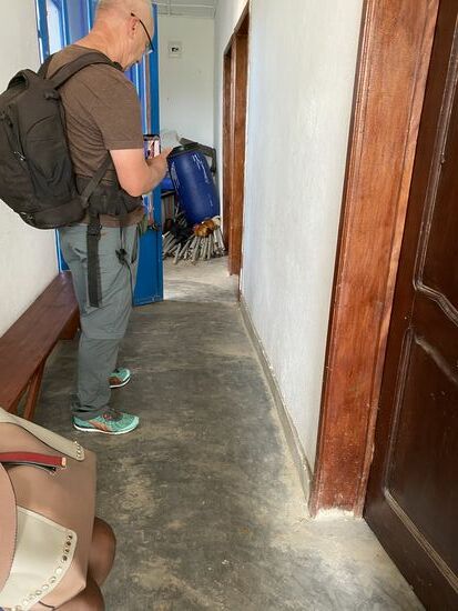 Hier müssen wir etwas warten—da ganz hinten wartet noch jemand…..