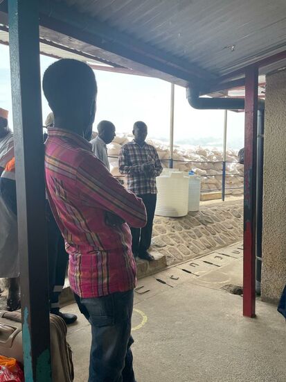 Warten…und es wird warm und wir haben Durst…