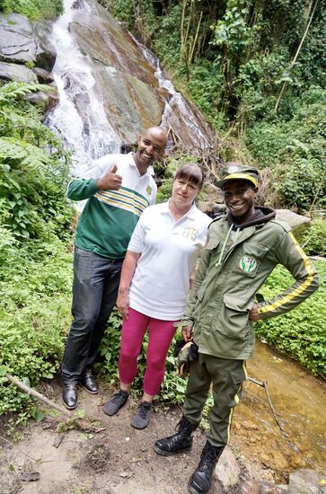 Rechts ist der junge Guide „Bonaire“—er fragt doch glatt, ob nicht eine meiner Töchter ihn heiraten würde….