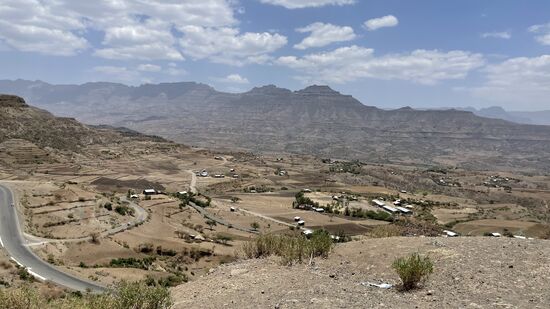 Im Hintergrund die Berge, die wir vor 5 Jahren bei unserem ersten Besuch erklommen haben