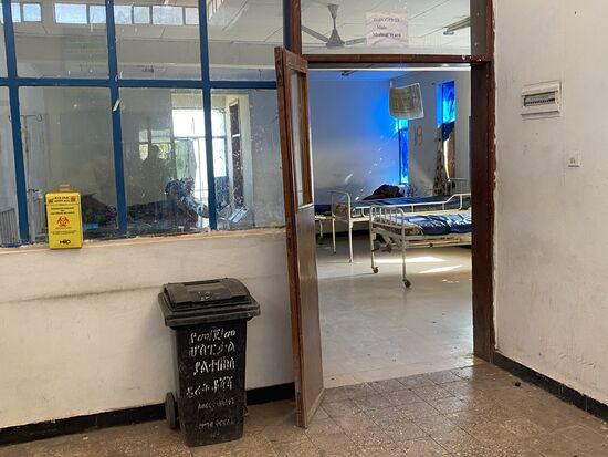 Einige Bettgestelle sind noch da