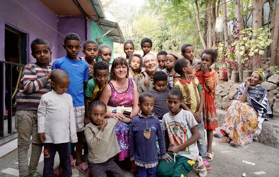 …und mit mir…ich spüre immer kleine Finger in meinen Haaren…