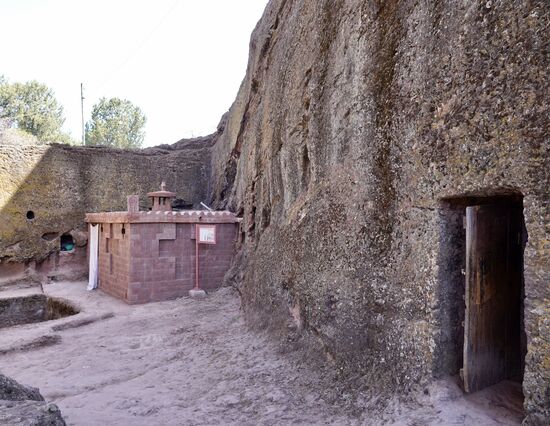 Wir streifen weiter über das Gelände. Josef fragt mich immer wieder: how many churches did we saw? Ich bin ehrlich: ich habe den Überblick verloren. Ich bin einfach nur geflashed und begeistert. Er lacht und zählt dann immer wieder alle Namen auf und zählt durch. Sorry Josef! 