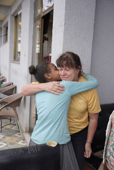 Beide Mädels sind sichtlich aufgetaut im Laufe des Nachmittags