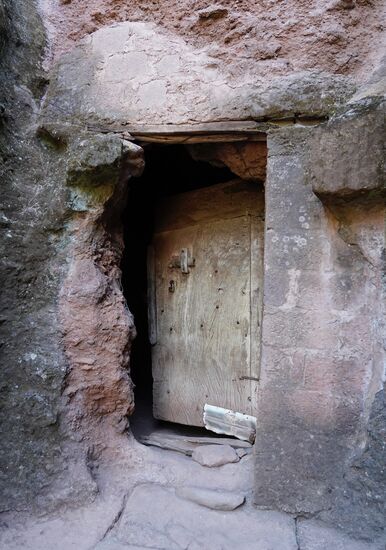 Haut er mir dann einfach die Jahrhunderte alte Tür vor die Nase zu 