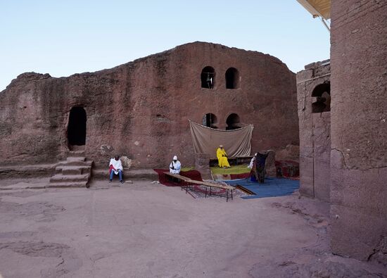 Wir gehen in Richtung der anderen Kirchen