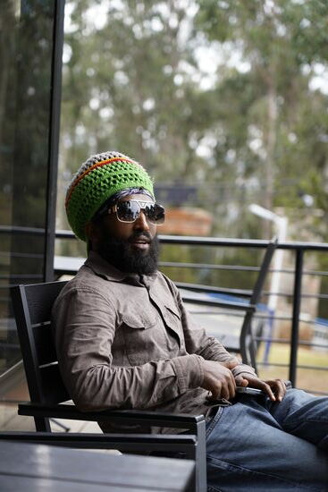 Jonas - er ist ein ganz Lieber und sehr interessiert an allen Dingen.