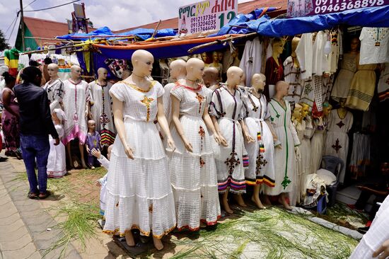 Hübsche Kleider, aber vermutlich zieht man sie dann Zuhause doch nicht an.