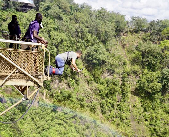 Wir schauen zu, wie gesprungen wird