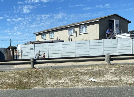Nach einer kurzen Eingewöhnungsphase hat Thomas das Fahren im Linksverkehr raus