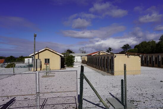 Hier sehen wir einige der Zellen, in denen bis Anfang der 90er Jahre politische. Gefangene untergebracht waren.