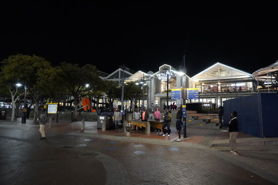 Wir gehen zurück ins Hotel und freuen uns aufs Bett.