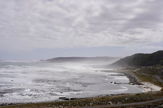 Die Aussicht von hier über die Kapregion ist unglaublich schön. Leider können Bilder die Atmosphäre nicht wiedergeben.