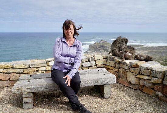 Die Freunde lassen sich nicht stören und suchen weiterhin nach „Fremdkörpern“ - sprich Flöhen