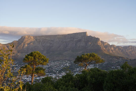 Tolle Stimmung und Aussicht auf den Tafelberg.