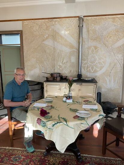 Die hübsche Wand im Speiseraum gefällt mir sehr!