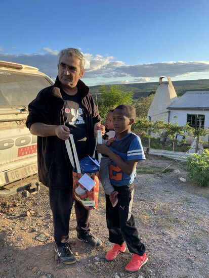 Wir hatten noch ein paar Lollies, die wir auch noch verteilen