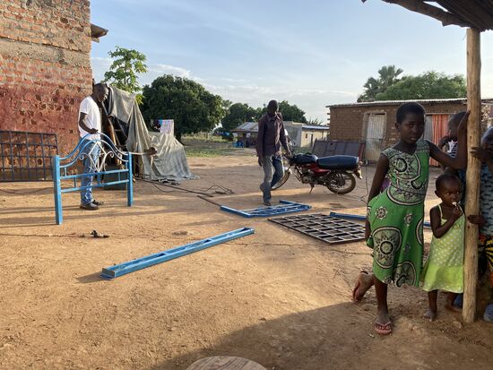 Man merkt gleich, wie er sich hier wohlfühlt und auch von den Bewohnern geachtet wird