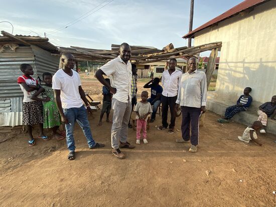 Es ist vollbracht! Noch ein paar gegenseitige Höflichkeiten und dann verabschieden wir uns