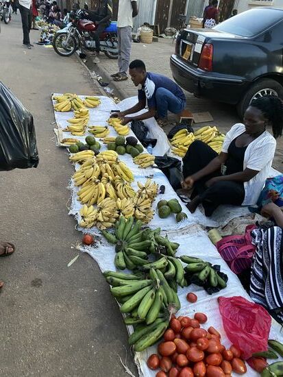 Anschließend bestellen wir beim Bäcker noch eine schöne Torte für morgen und dann gehts schwer bepackt zum Auto und ins Hotel „Hursey Resort“