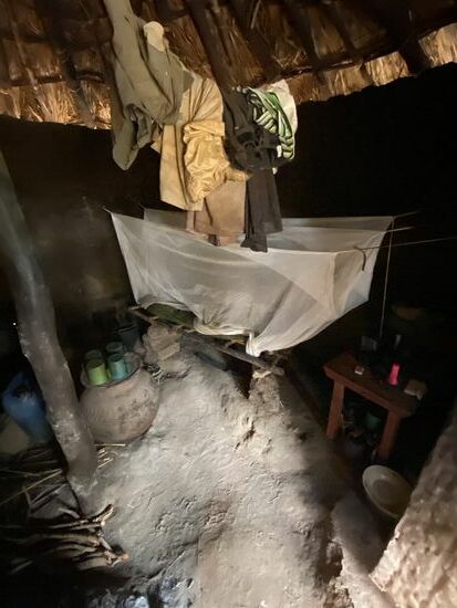 Hier sein Haus von innen.